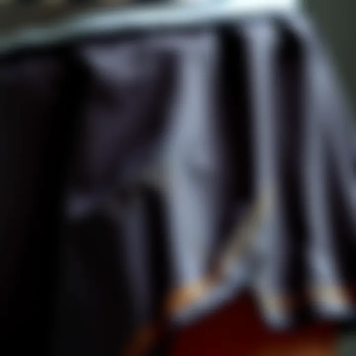 Fabric Excellence: Design Features of Sports Skirts Close-up of the fabric and design features of a sports skirt.